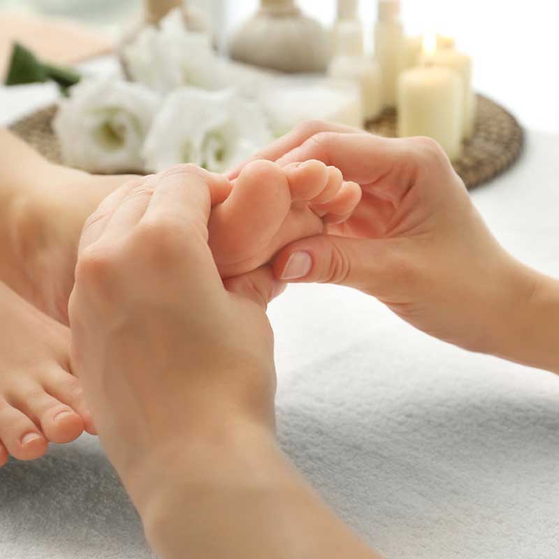 Golden Pedicure Golden Pedicure